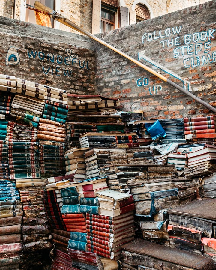 Book staircase at Venice Libreria Acqua Alta.