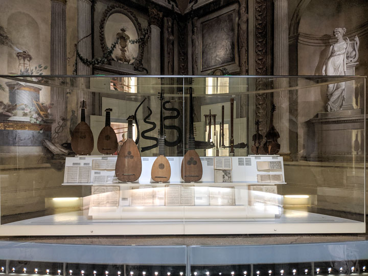 Musical instrument display case at the BolognaMuseo Internazionale e Biblioteca della Musica.