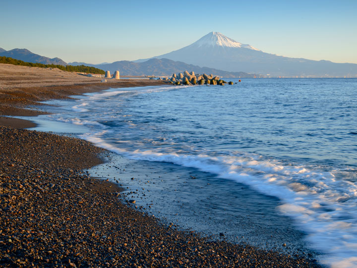 Shizuoka Miho no Matsubara beach with Mt. Fuji view at sunset.