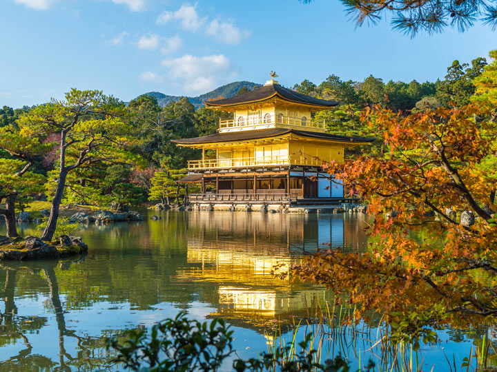 Pond reflection of Kinkakuji, the golden pavilion of Kyoto, is on many Japan bucket list.