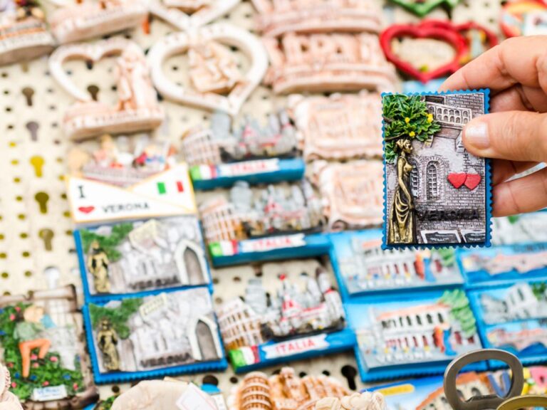 34 Gift Ideas For Someone Moving To Another Country The Portable Wife