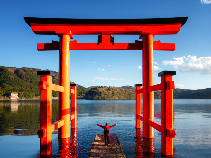 Floating torii gate in Hakone lake, a popular place to visit between Tokyo and Kyoto.