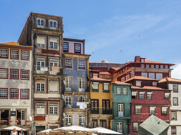 2 days in Porto itinerary - colorful buildings of Ribeira Square