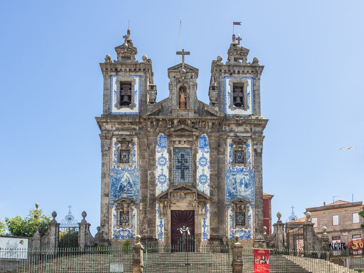 Porto Church of Saint Il Defonso view from front with azulejo tiles.