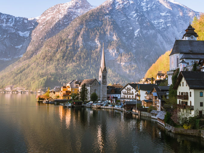 Salzburg to Hallstatt day trip itinerary - panoramic view of Hallstatt village.